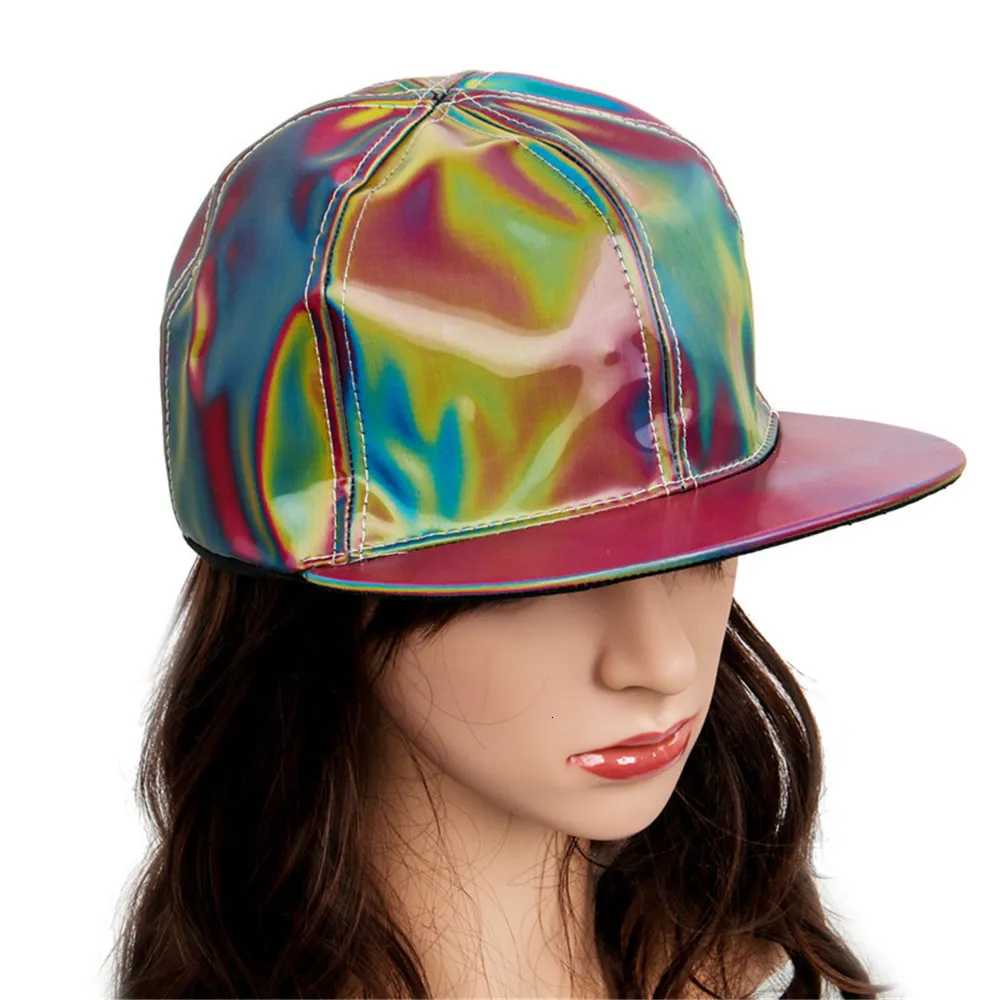 Wide Brim Hats obtém permissão para mudar o chapéu na cor Iridescence e retorna ao futuro adereço Bigbang G-Dragon Boné de beisebol chapéu pai 230704