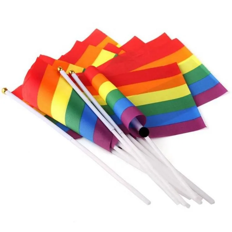 En Stock extérieur Mini lesbienne arc-en-ciel Gay Lgbt Pride drapeau ondulant à la main pour les célébrations