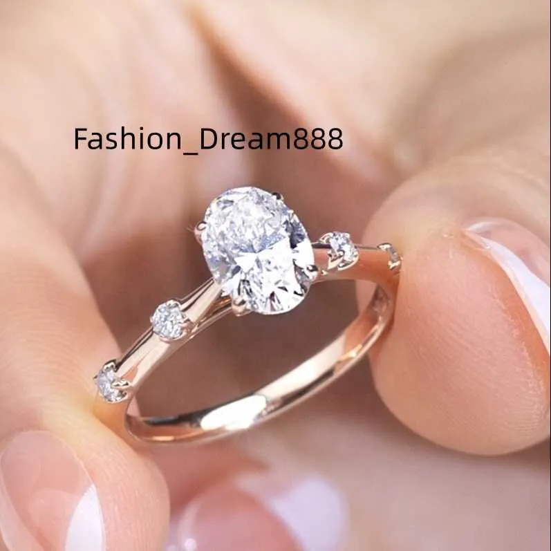 Goldstones ユニークなオーバル モアッサナイト リング 925 スターリング シルバー 5x7mm 1ct オーバル モアッサナイト結婚指輪卸売