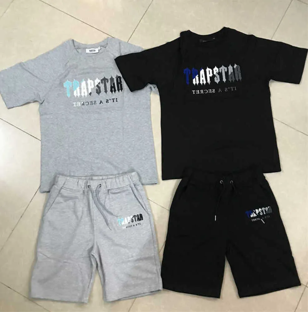 Conjunto de camisetas masculinas Trapstar High Street azul branco com bordado de toalha e conjunto de shorts de manga curta feminino design de alta qualidade 63ess