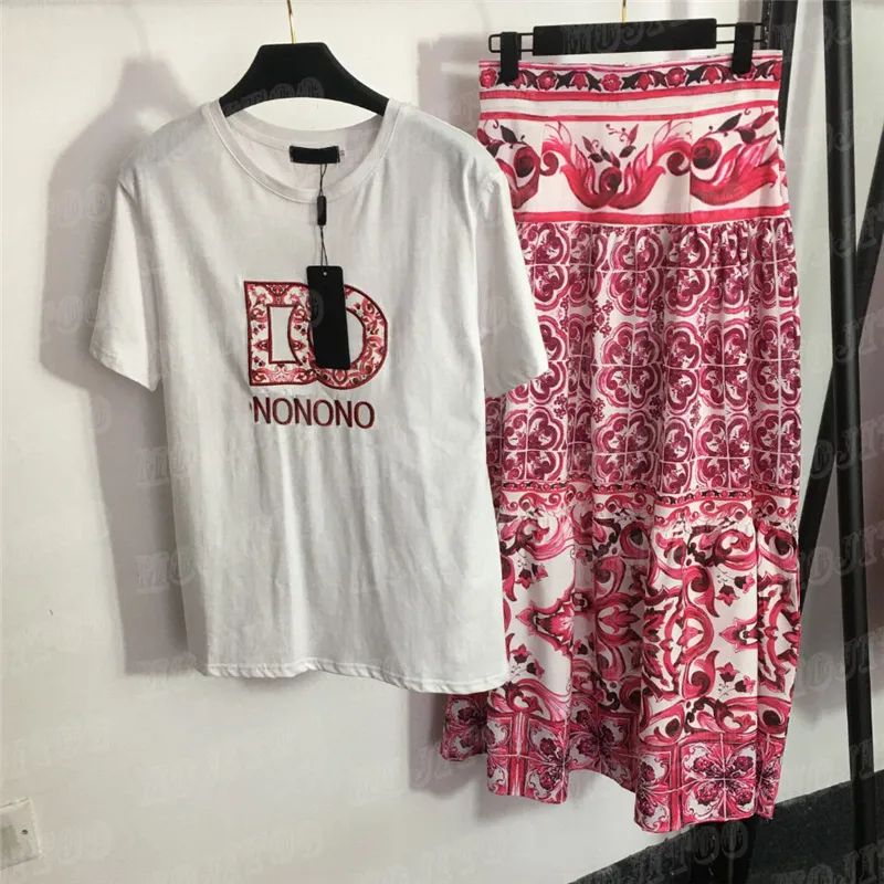 Haftowane litery t-shirty sukienka dla kobiet Vintage kwiatowy Print spódnice z wysokim stanem projektant koszulki topy moda 2 szt. Zestawy