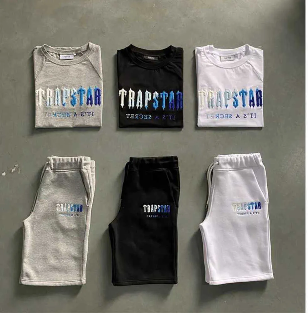 Erkekler Trapstar T Shirt Set Set Mektubu İşlemeli Terzini Kısa Kollu Peluş Şort Yüksek Son Tasarım 698ESS