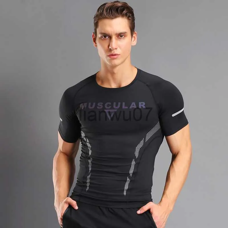 Męskie koszulki Męskie szybkoschnące kompresyjne sportowe koszulki Gym Krótki t shirt Gym Fitness Workout Tee Shirts Skinny TShirt Męskie topy Fitness Sport J230705