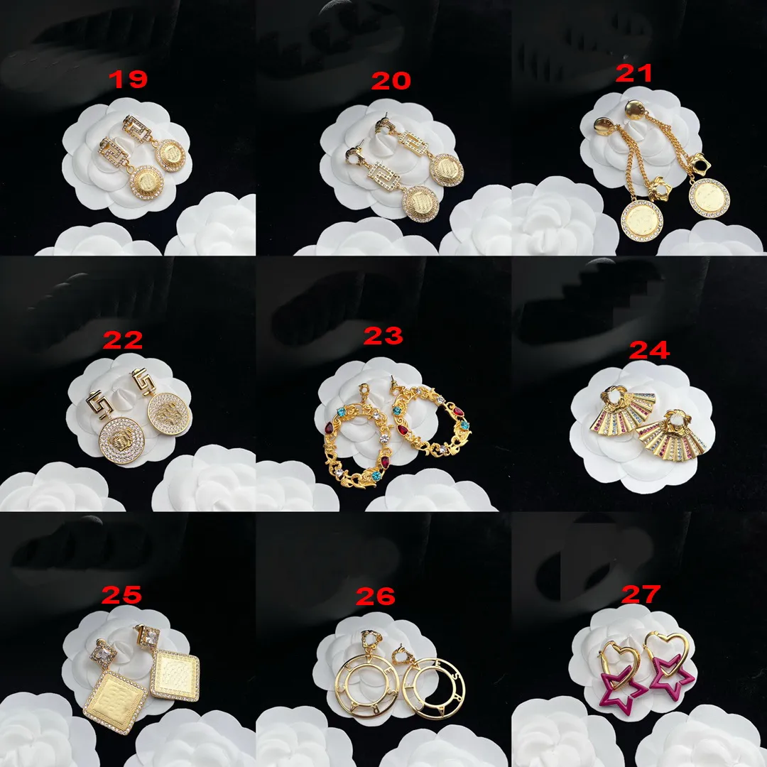 Women Hoop Earrings Designer Colorful Diamonds Gold V Letters Studs Earring Banshee Luxury Hiphop Men Hoops Ear Clamp Jewelry Accessories Gift XVER3 -03