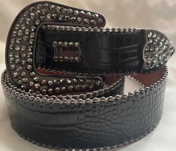 DHgate.com:Shiny Diamond Belt for Men and Women, Black on