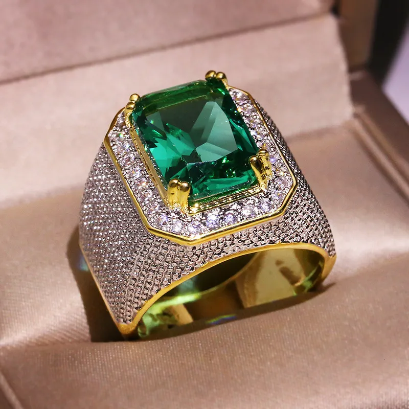 Med sidostenar HOYON Dropshop 14K Gult Guld Färg Naturlig Emerald Ring för män Grön Ädelsten AAA Zirkon Smycken Inställning 230704