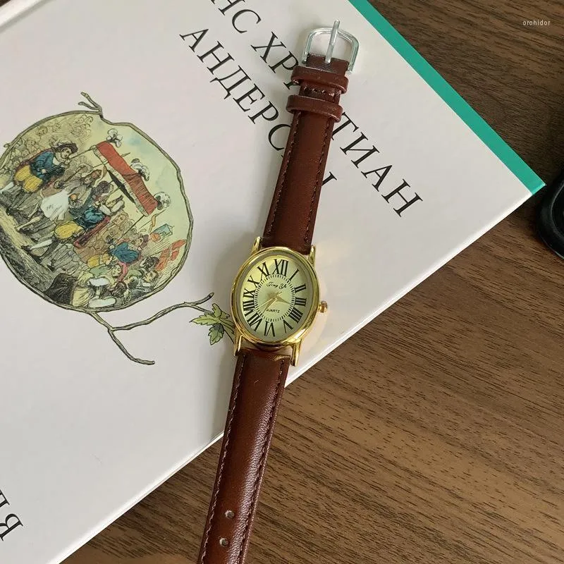 Zegarki na rękę damski zegarek kwarcowy luksusowy owalny futerał moda elegancki zegar cyfry rzymskie Dial Reloj Vintage skórzane zegarki damskie zegarek na rękę