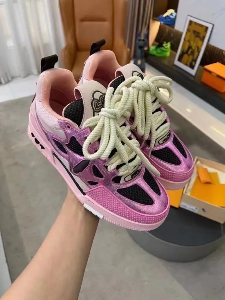White and pink Daymaster leather sneakers