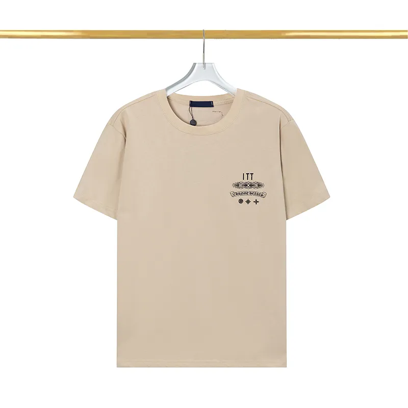 Magliette larghe sale