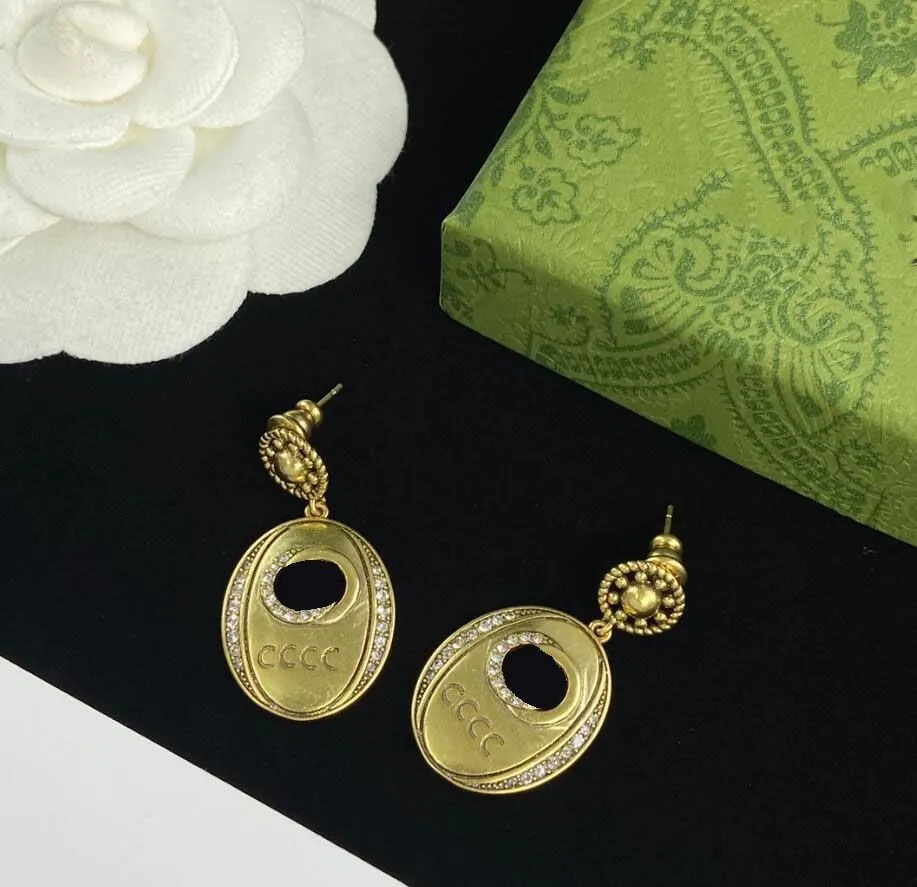 Retro ellipse charm dingle örhänge Stud aretes Women Fashion Designer Letter Drop Earndrops for Female Party Wedding Jewelry Gift With Box 2307065BF