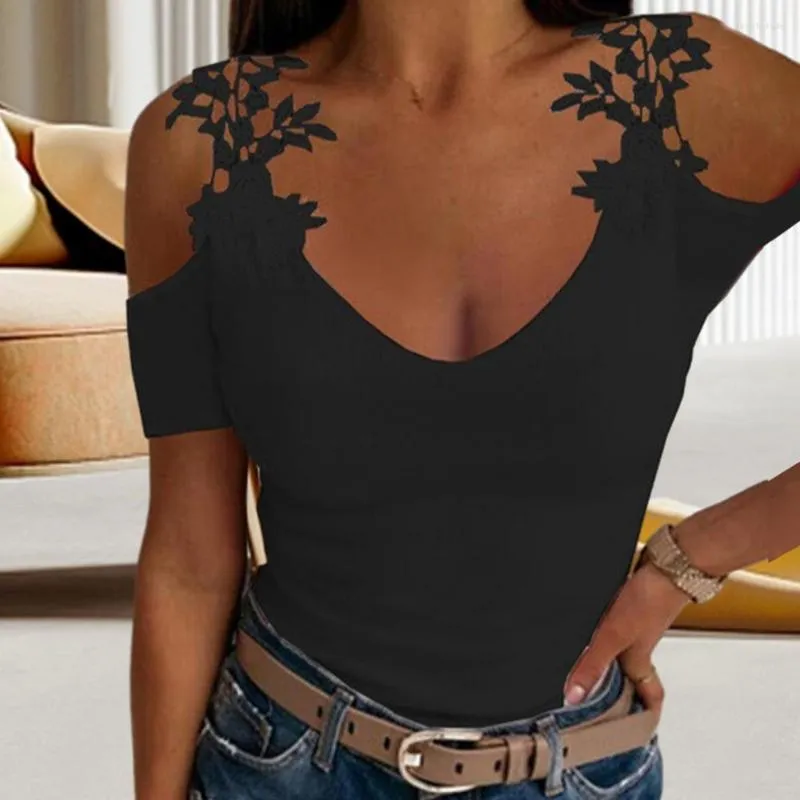 Bluzki damskie bluzka damska letni Top Hollow Out Off Shoulder krótkie rękawy koronkowa dekoracja w kwiaty jednolity kolor U Neck Slim Fit Lady T-shirt
