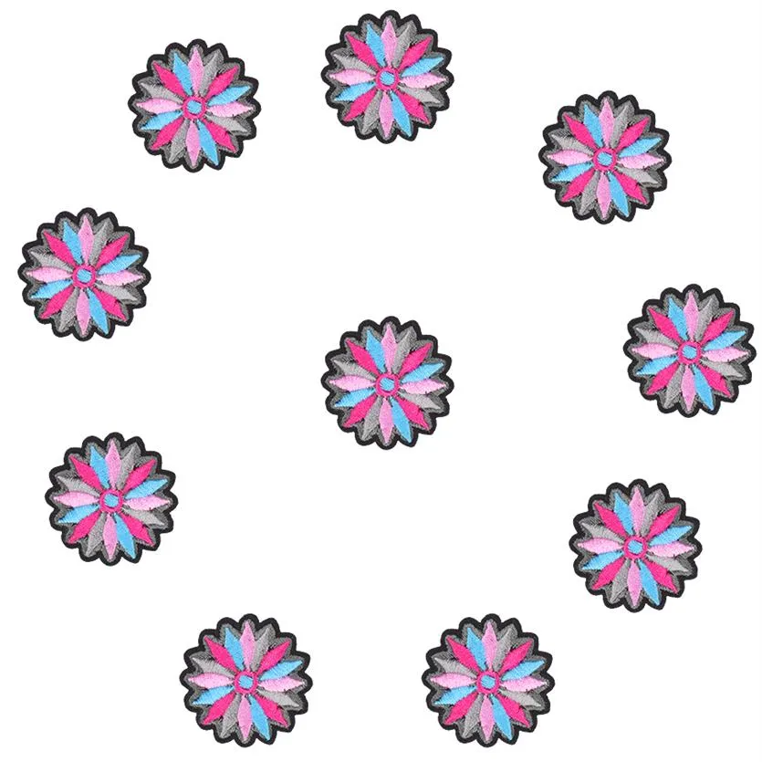 10 個のカラフルな花の刺繍パッチ衣料品用アイロン転写アップリケパッチドレスバッグ用 DIY 刺繍 Stick303g