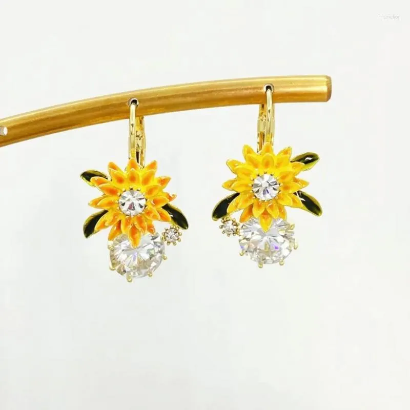 Necklace Earrings Set Daisy Flower French Baroque Wind Ear Colorful Oil All-Matching Graceful Spring And Summer Fresh W