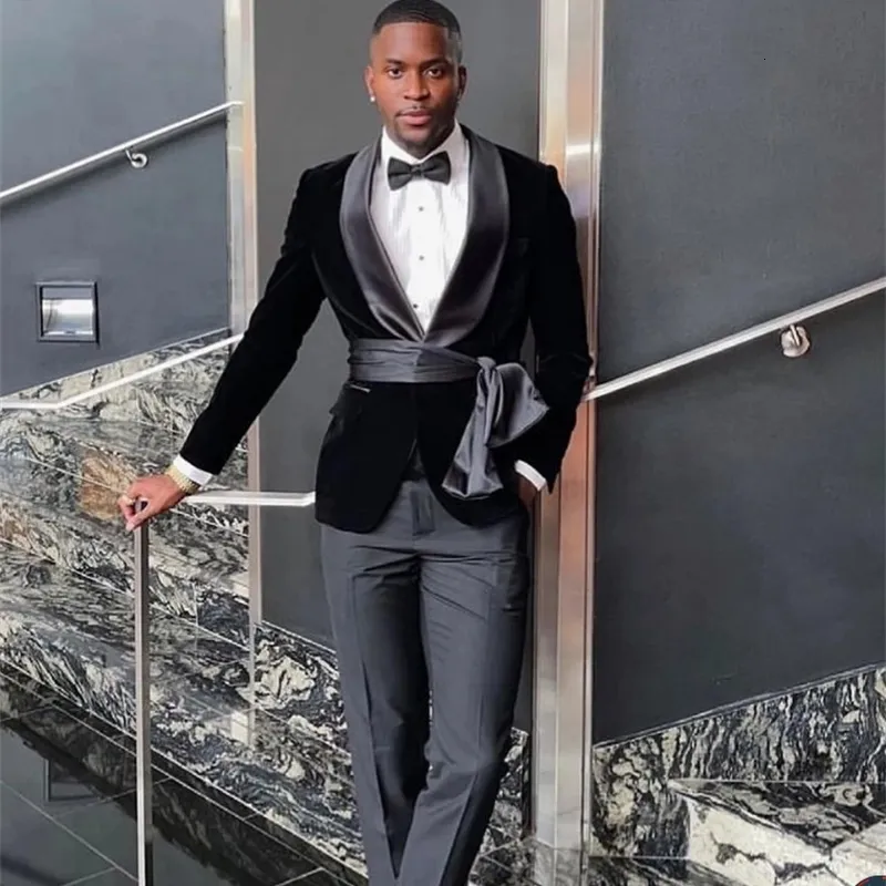 All black prom tuxedo sales