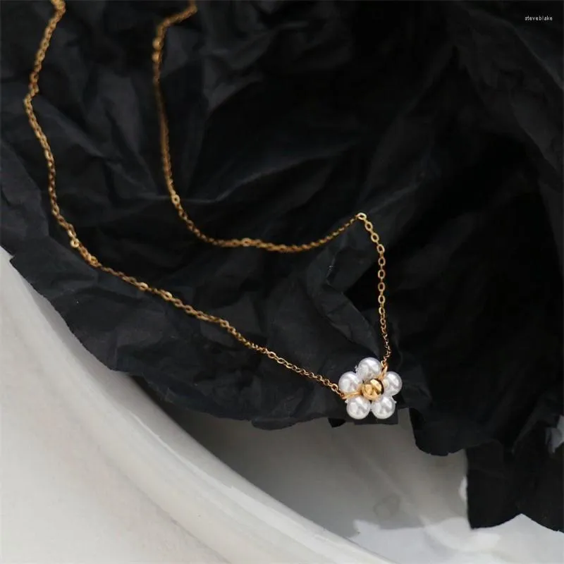 Pendant Necklaces Titanium Steel Handmade Pearl Flower Necklace Women's Elegant Daisy Wedding Bridesmaid Jewelry Accessories