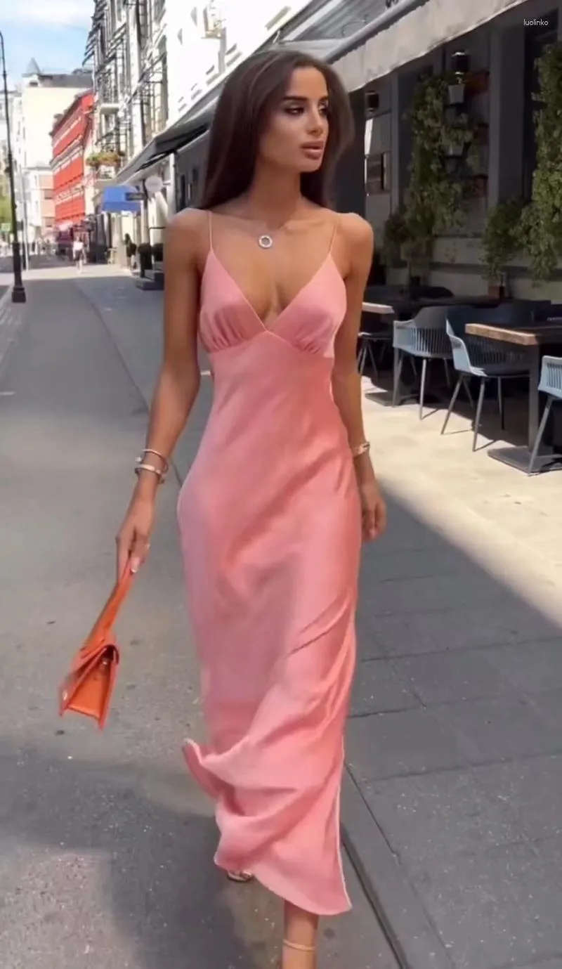 Casual Kleider Stilvolle Dame Satin Langes Kleid 2023 Sommer Frauen Spaghetti Strap V-ausschnitt Bodycon Sexy Club Party Abend Rosa