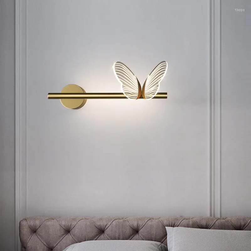 مصباح الجدار المصابيح الحديثة الفراشة LED