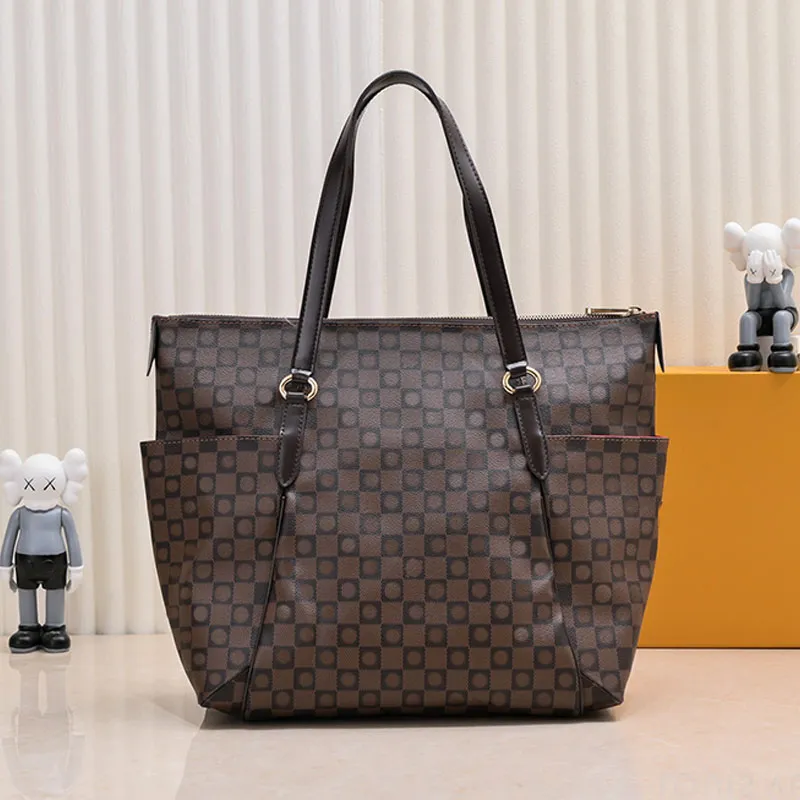 large tote shopping bag Chessboard handbag purse Zipper closure Leather handle Large capacity pockets women shoulder bags M56689