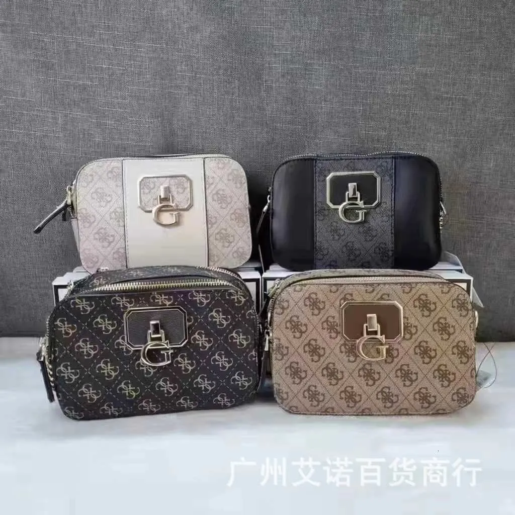 the Shop Is on Sale for Cheap Handbags Gus Home 2023 New Fashion Printed Old Flower Small Square Bag Single Shoulder Msenger Women's