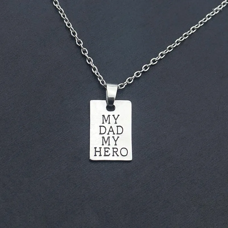 Pendant Necklaces My Dad Hero Necklace Fashion Letter Tag Men's Rectangle Zinc Alloy Father Love Gift 2023