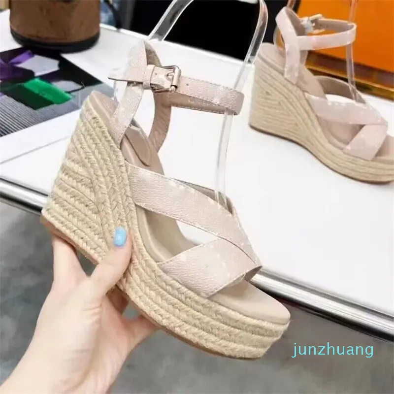 Designer-Vrouwen Mode Sandalen Stro Schoen Stuurboord Wig Sandalen Open Teen Platform Schoenen Wig Schoen Stro Bodem Pumps Dames