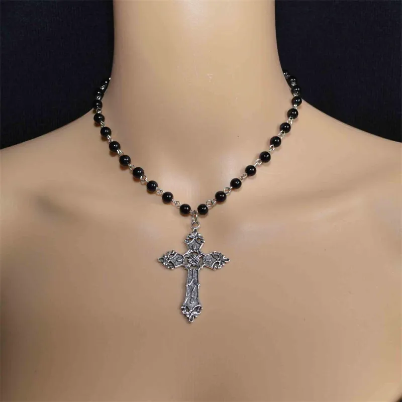 Rosario delle apparizioni in argento con grani di cristallo colorati da 4 mm colore ametista Rosario delle apparizioni in argento con grani di cristallo colorati da 4 mm colore ametista