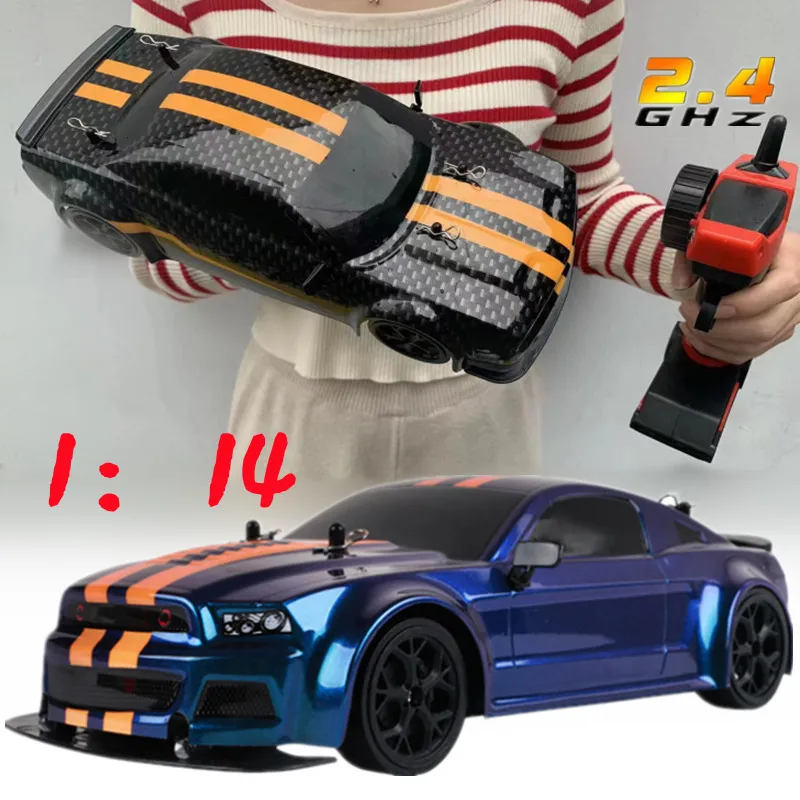 ElectricRC Bil RC Bil 4WD 2.4G 30KMH High Speed Drift Racing Radiostyrd Maskin 1 14 Fjärrkontroll Billeksaker För Barn Barn Presenter 230705