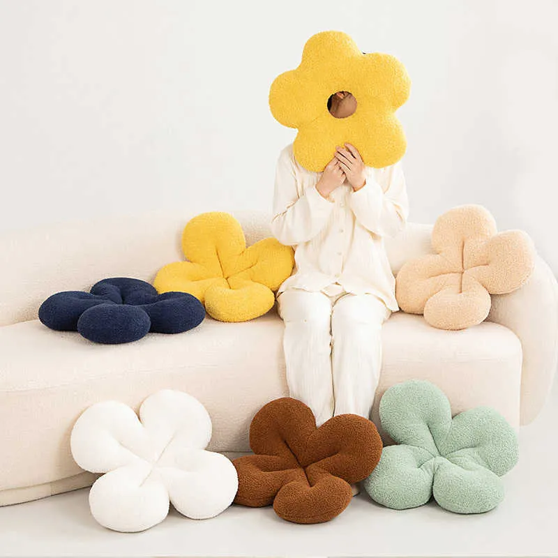 Stuffed Plush Animals INS Kawaii Clover Flowers Toy Nordic Style Plush Plant Home Decoration Stuffed Soft Sofa Cushion Bedding Pillow Gifts HKD230706