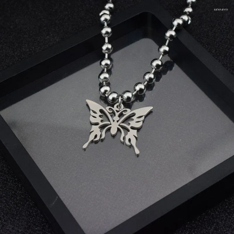 Ketten X7YA Elegant für Schmetterling Anhänger Halskette Edelstahl Kugelkette Gothic Streetwear Choker Gi