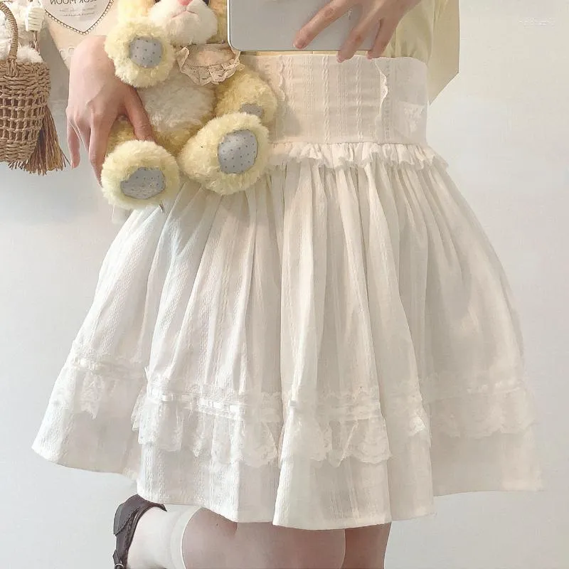 Jupes mignon blanc Lolita Style coton femmes Kawaii dentelle taille élastique Mini jupe filles doux vêtements Harajuku Y2k court