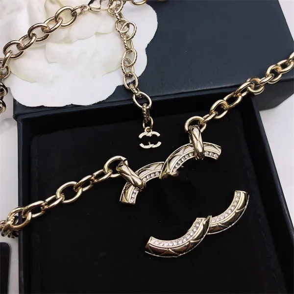 20 styl c-litera ccity kubański Link Chain wisiorek naszyjniki z pereł marka projektant naszyjniki dla kobiet mężczyzna Wedding Party Choker biżuteria 5634
