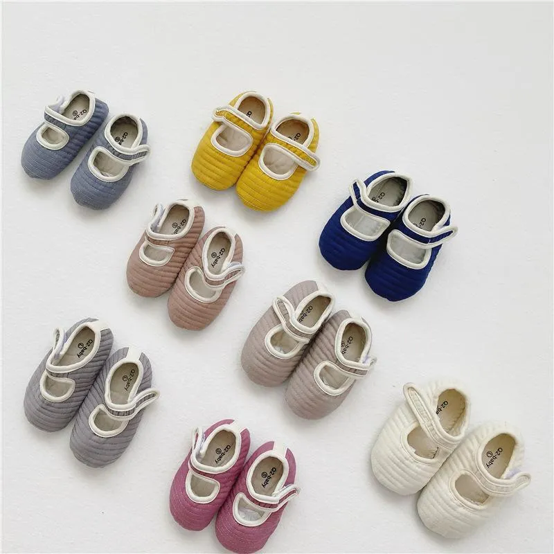 Outdoor New Autumn Winter Korean Style Baby Kids Soft Prewalker Cottonpadded Retro Toddlers Infants Walking Shoes Outside First Walkers