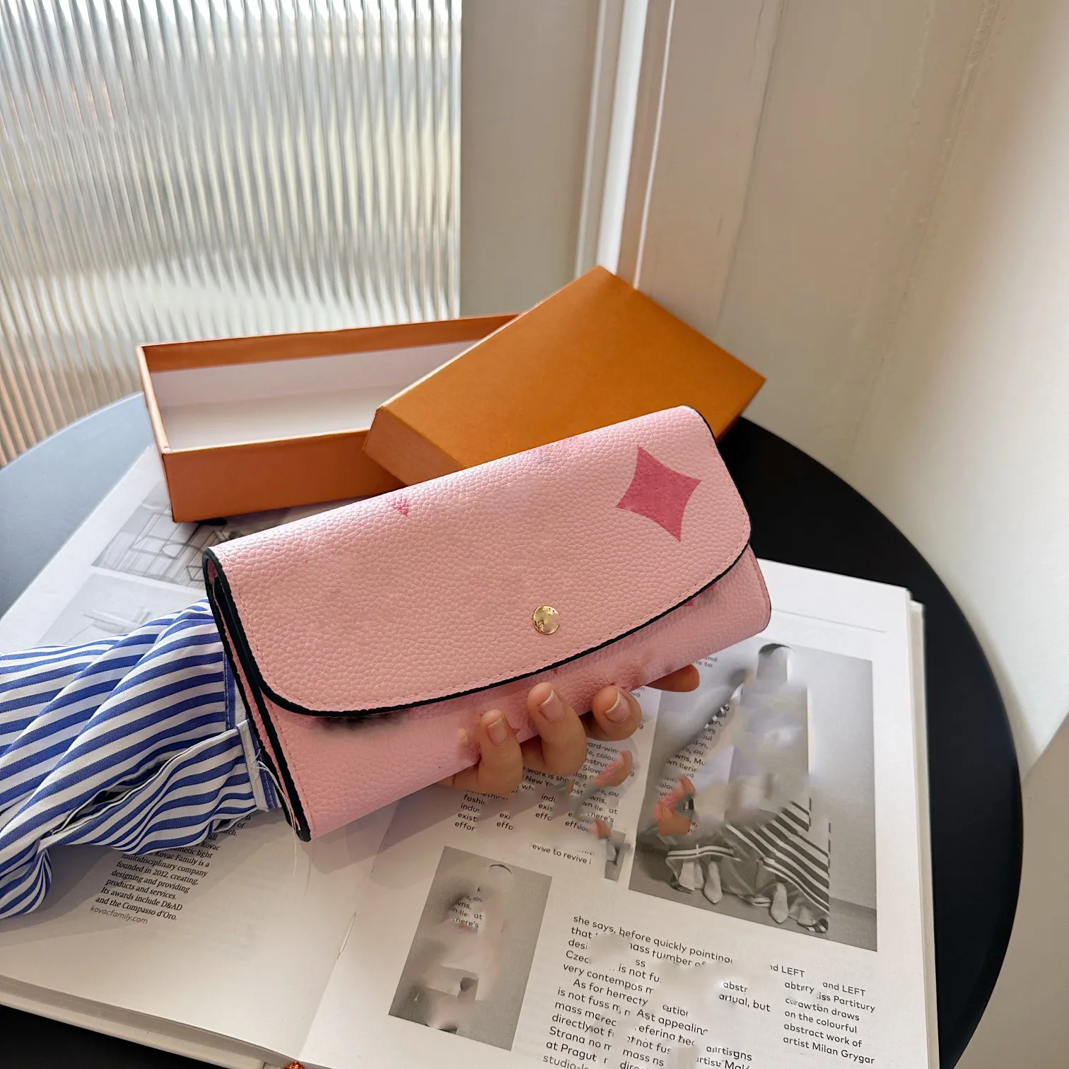 Pink Hand Wallet Chic Pink Wallet & Card Holder Set - Genuine Leather Designer Coin ...