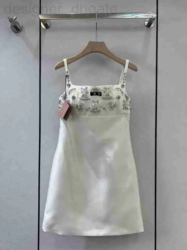 Urban Sexy Dresses designer 23SS Chemises habillées pour femmes avec lettre et perles en strass Filles Milan Runway Tank Top A-line Mini Sleeveless High