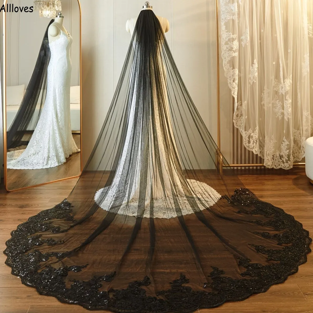 Gothic Black Lace Applique Edged Muslim Wedding Veils For Bride Exquisite Sequins Beaded Long Bridal Veil Wedding Hair Accessories With Comb One Layer 3m CL2554