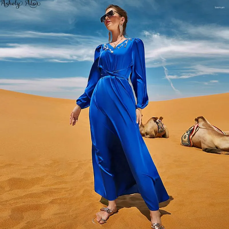 Ropa étnica Cuadros reales Dubai Árabe Mujeres Vestido de manga larga BluePrincess Party Vestidos de baile Caftan Marocaine Femme Abayas Ladies