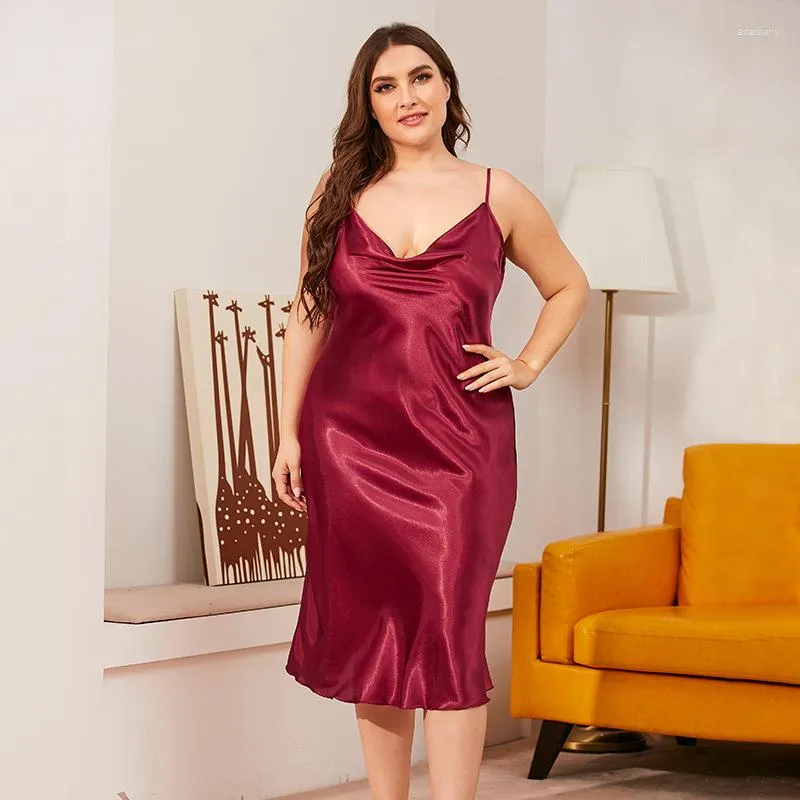 Wholesale plus online size sleepwear