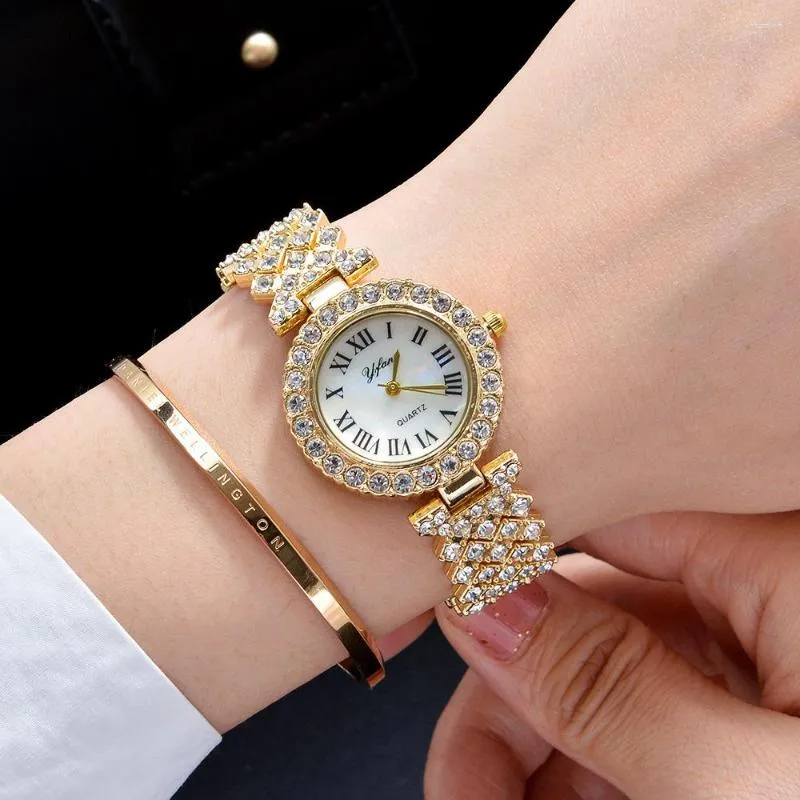 Wristwatches Luxury Gold Bracelet Stainless Steel Belt Quartz Clock Watches For Women Fashion Rhinestone Ladies Wristwatch Number Dial