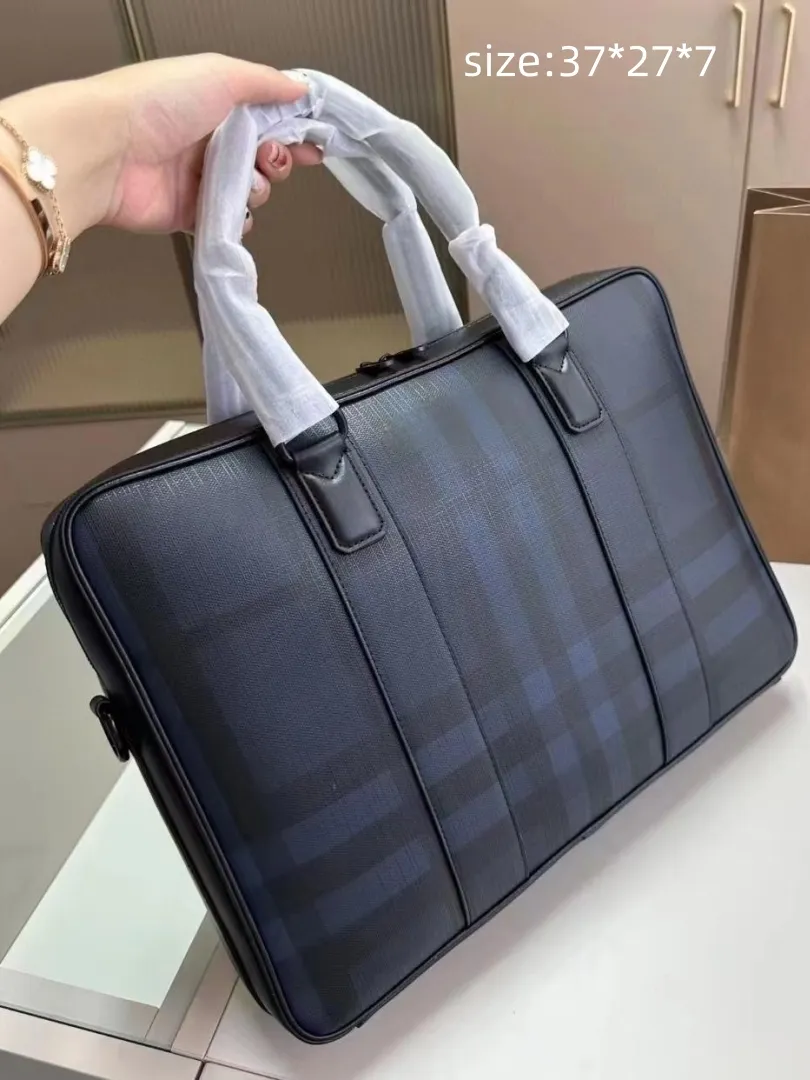 DHgate Striped Design Leather Messenger Bag for Men Designer Briefcase Business Handbag Versatile Shoulder Handbag Bags Luggage Accessories