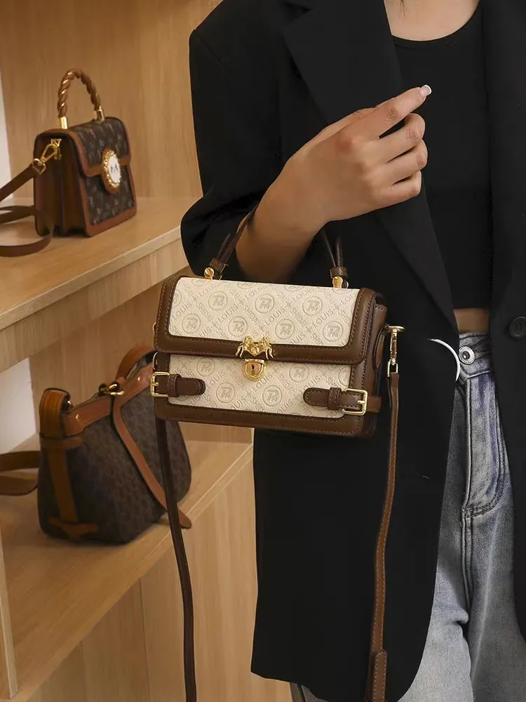 Leather Crossbody Bag for Women, Hourglass Shape, Animal Print, Silver & Khaki, Chain Bag, Mini Wallet Backpack, 2024 Trend Leather Crossbody Bag for Women, Hourglass Shape, Animal Print, Silver & Khaki, Chain Bag, Mini Wallet Backpack, 2024 Trend