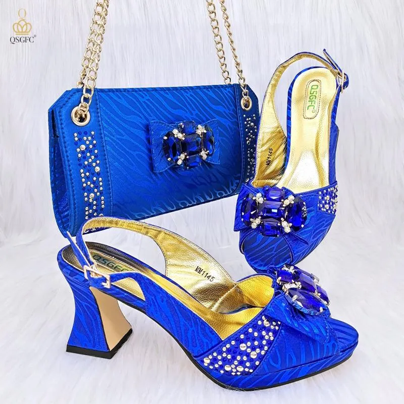 Chaussures Habillées QSGFC Sac Tridimensionnel Noble Bleu Royal Avec Des Talons Hauts Élégants Design Italien Ensemble Africain Pour Dames