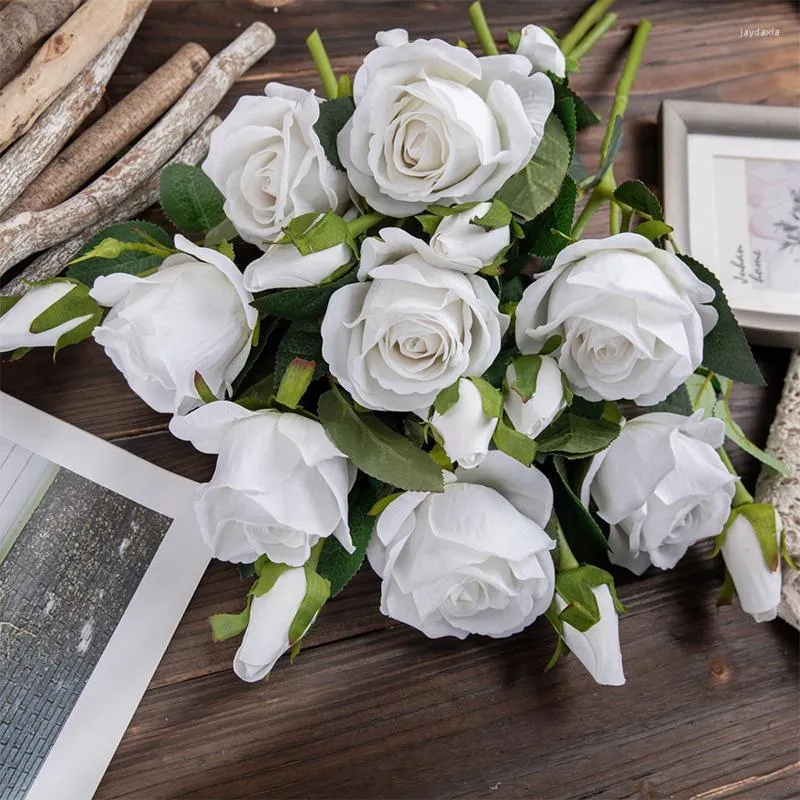 装飾花人工バラのつぼみシルクブッシュフラワー結婚式の装飾ホームフェイクバラ偽クリームと茎