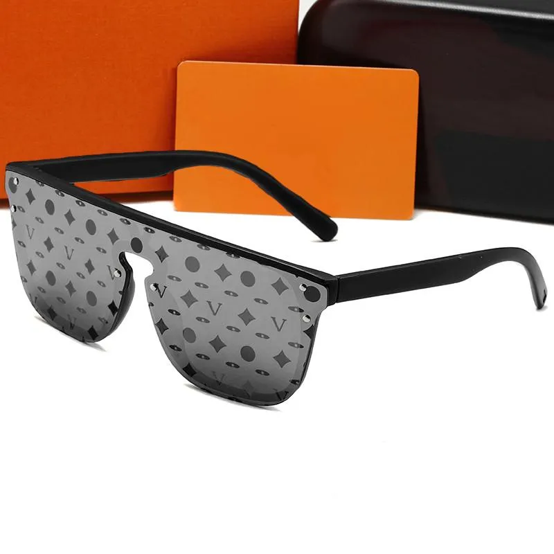 Bunte Mode Sonnenbrille Frauen Quadratische Sonnenbrille Beliebte Männer Clessic Design Sonnenschutz Brillen Fahren Fahren Gläser mit Box