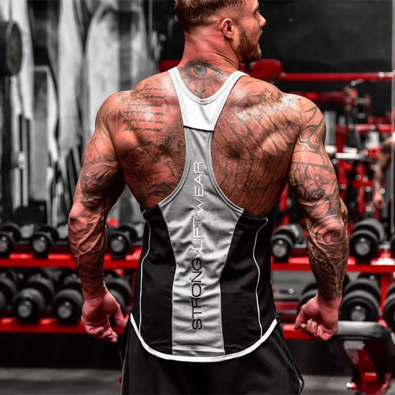 Canotte da uomo Arrivo Stringer Abbigliamento Bodybuilding Canotte Uomo Fitness Canotta senza maniche Camicia in cotone solido Gilet muscolare Unders 230706