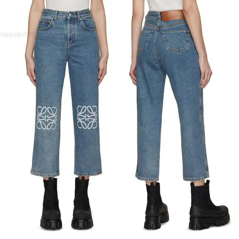 Damen Gospel Lo Yiwei Laser Hollow Patch Stickerei Dekoration Lässige kleine gerade Ärmel 8/8 Jeans