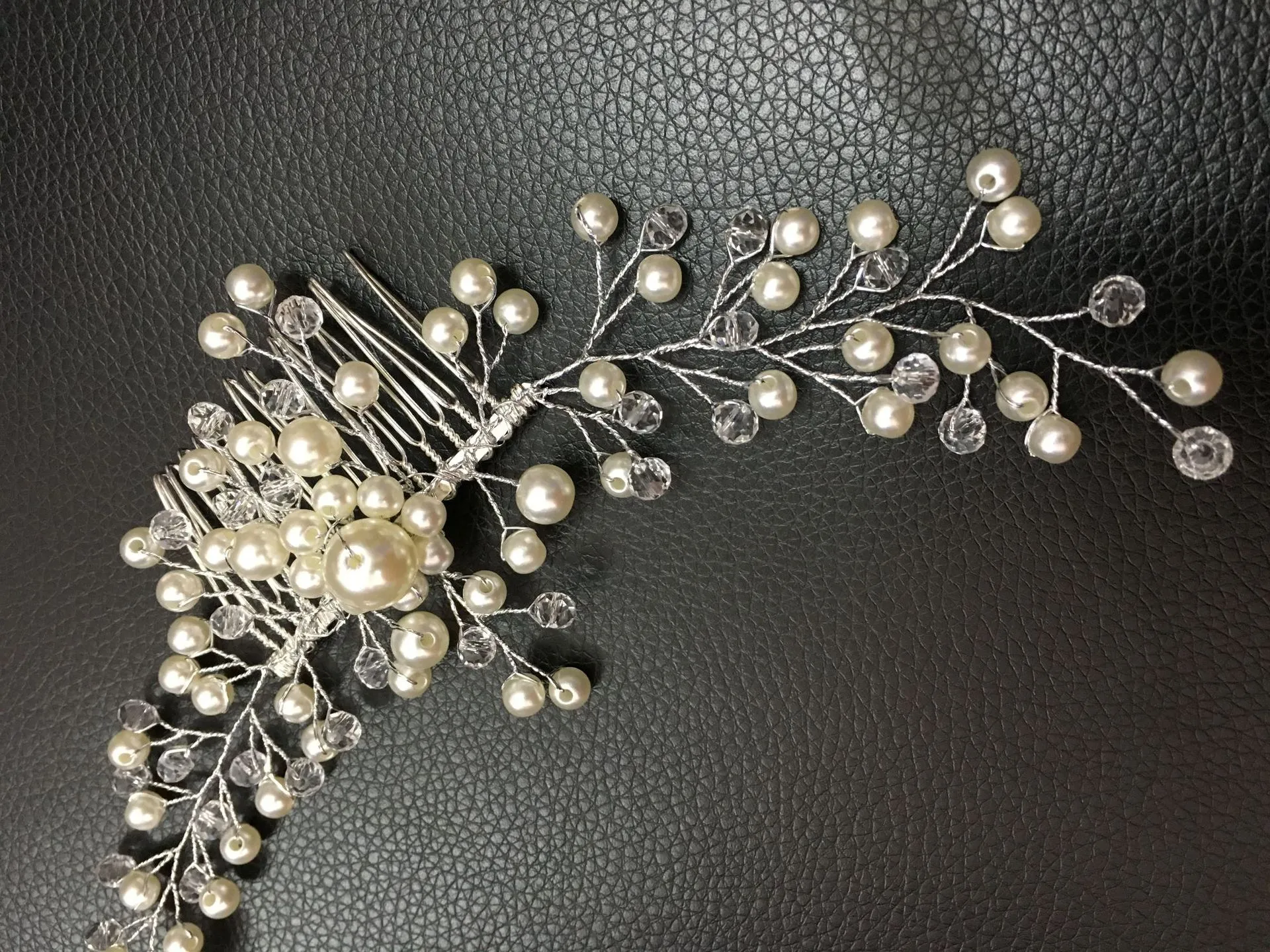 Hot selling handmade pearl hair combs for cross-border manufacturers to sell directly Headpieces