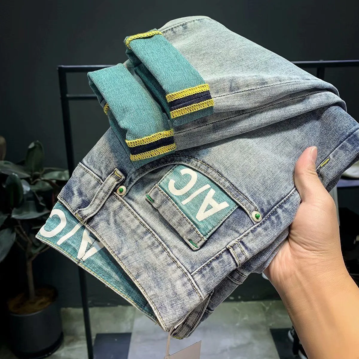 Męskie dżinsy Highend Harajuku markowe ubrania spodnie jeansowe Kpop Stretch Trendy Koreanstyle z naszym luksusowym Casual 230706