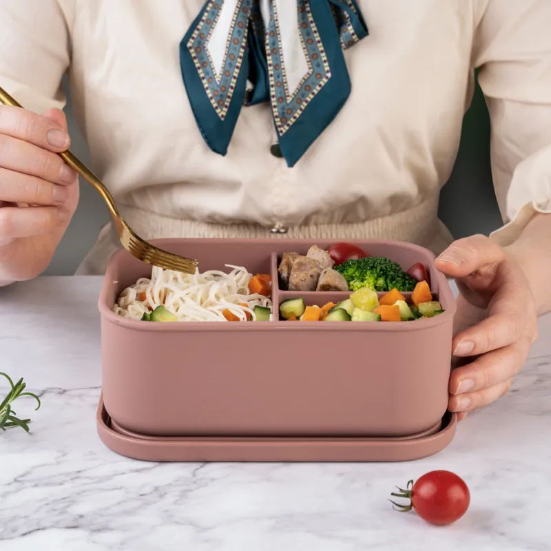 Boîtes à lunch en silicone de qualité alimentaire 3 grilles en plastique micro-ondes chauffant Bento Box Food Container