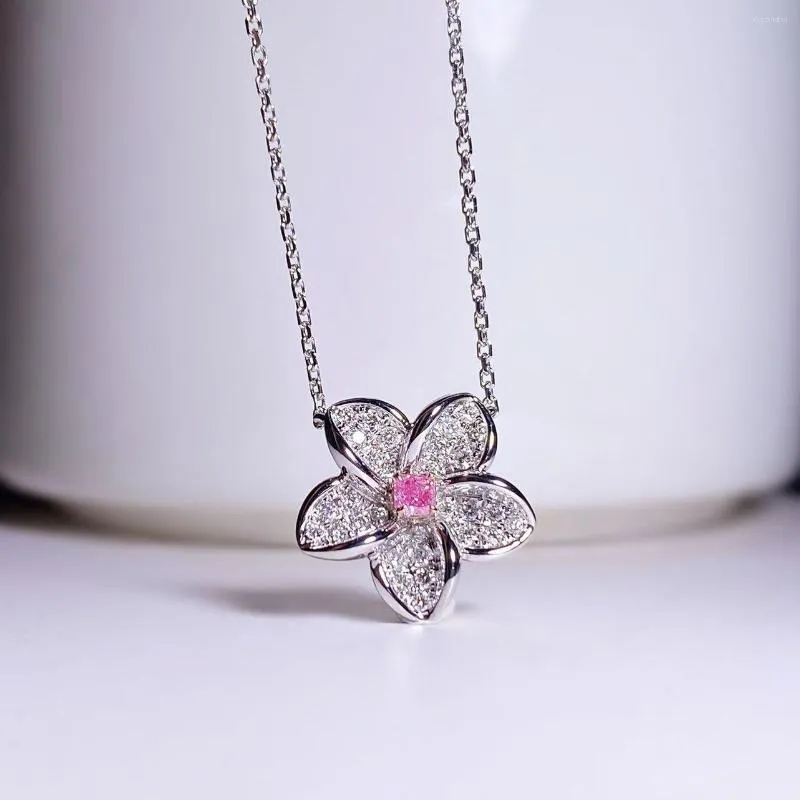 سلاسل CNZX2023 مجوهرات راقية صلبة 18K الطبيعة الذهبية 0.073CT إلى 0.076CT PINK PENDANTS قلادات لعيد ميلاد النساء