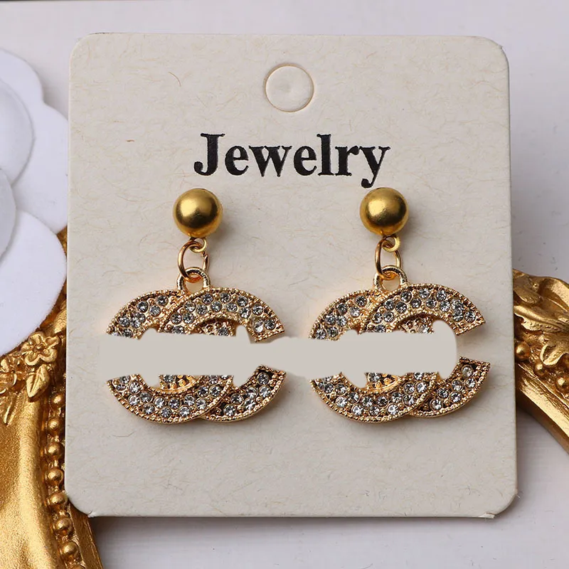 18K Plaqué Or Designer Marque Boucle D'oreille Designers Lettre Oreille Stud Femmes Rétro Diamant Boucles D'oreilles pour la Fête De Mariage Cadeau Bijoux Accessoires